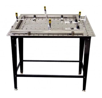 Stół spawalniczy FixturePoint i zestaw do profili